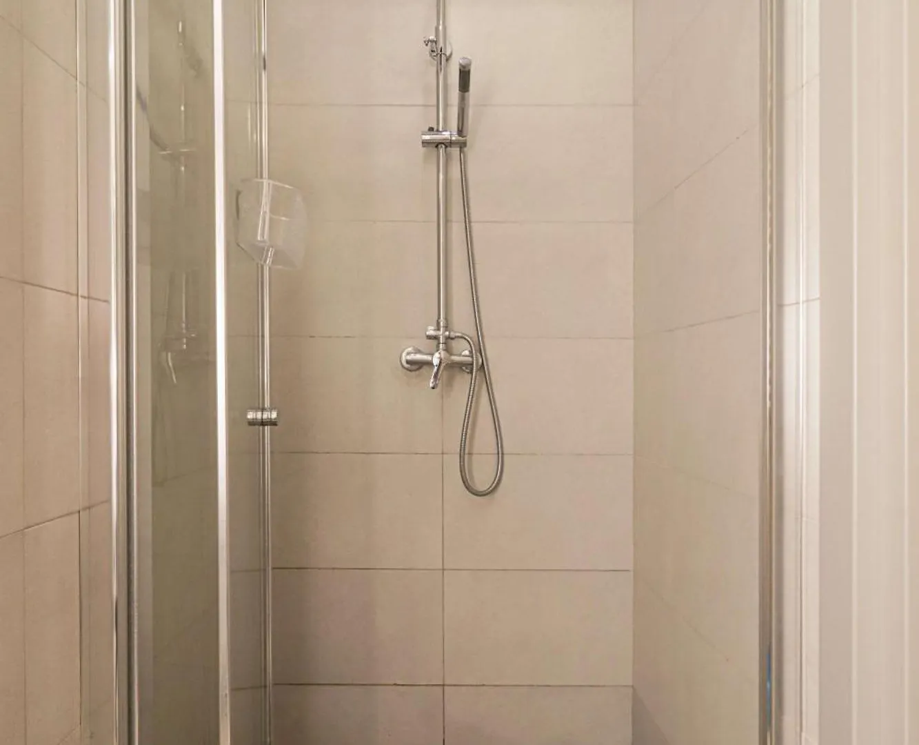 Charming 2Br Apartment In Oldtbilisi