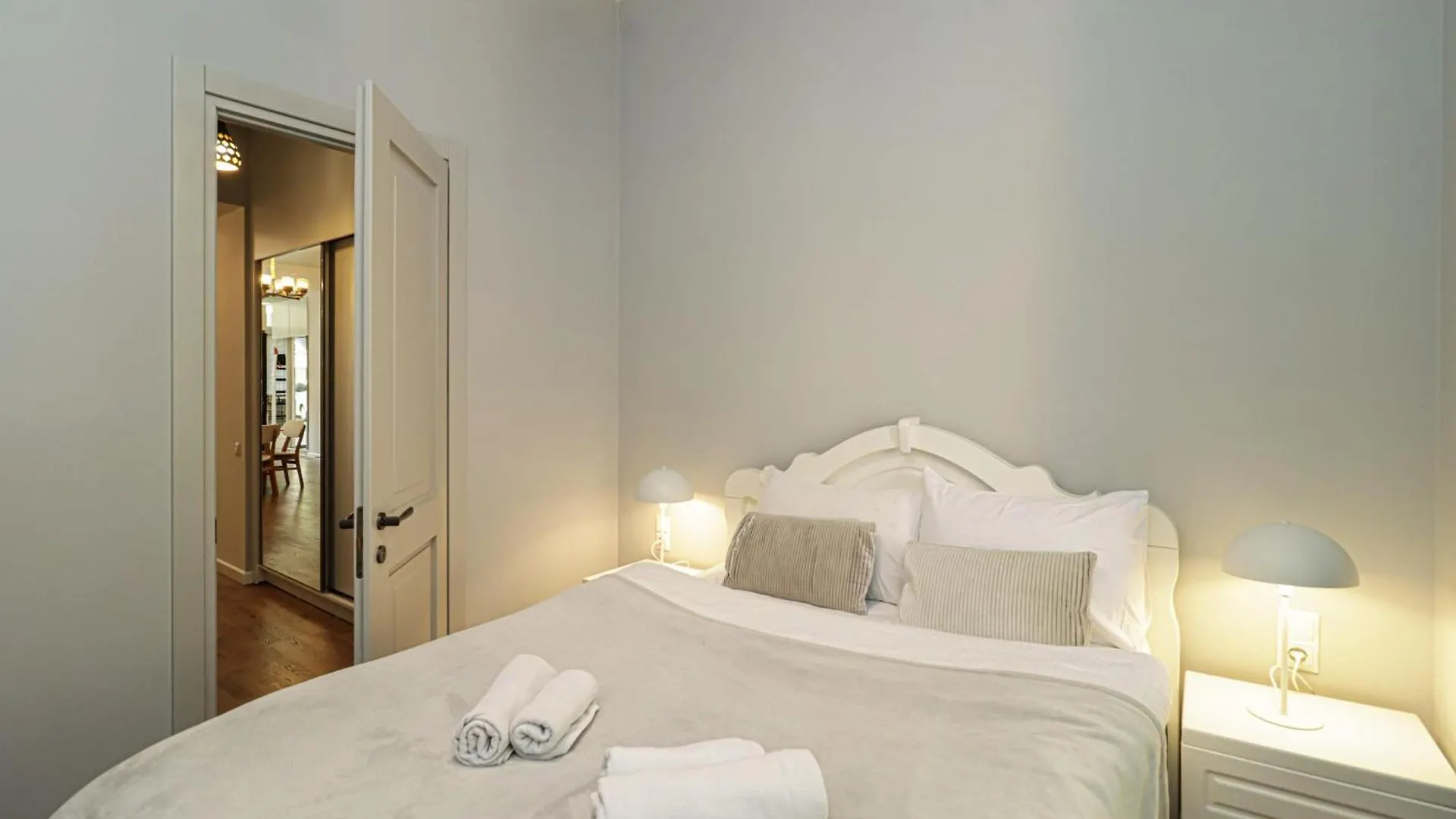 Charming 2Br Apartment In Oldtbilisi